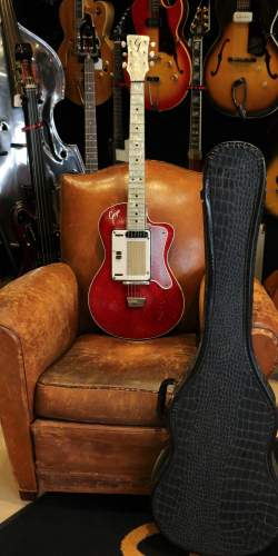 Goya R-80 Red Sparkle de 1960's