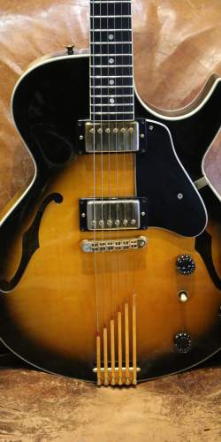 Gibson Roberts Howard Fusion III Sunburst de 1997