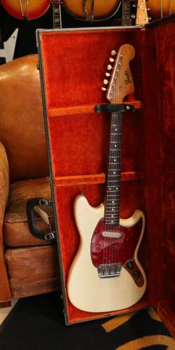 Fender Musicmaster II Olympic White de 1965
