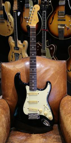 Fender Stratocaster CIJ Black de 1998